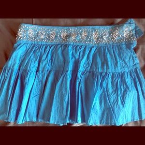 🩵 BCBG mini beaded skirt